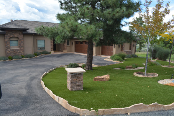 Pittsburgh artificial grass landscaping